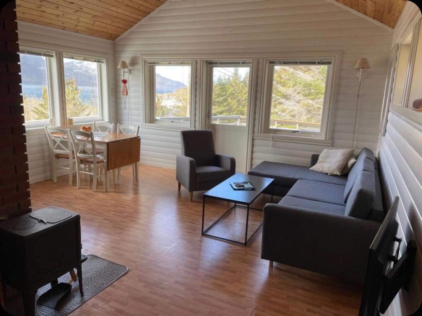 Vettinghytta, Close To The Sea With Amazing View. Gravdal  外观 照片